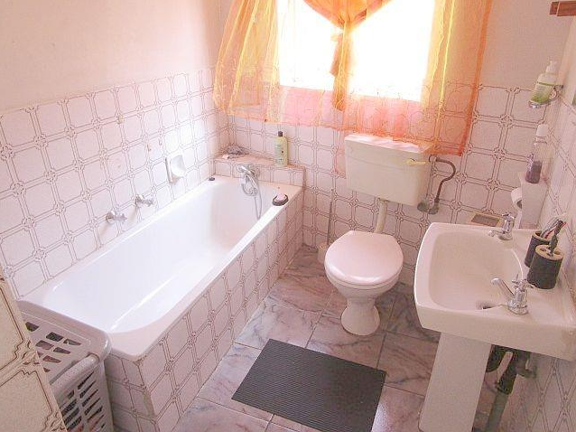 2 Bedroom Property for Sale in Symhurst Gauteng