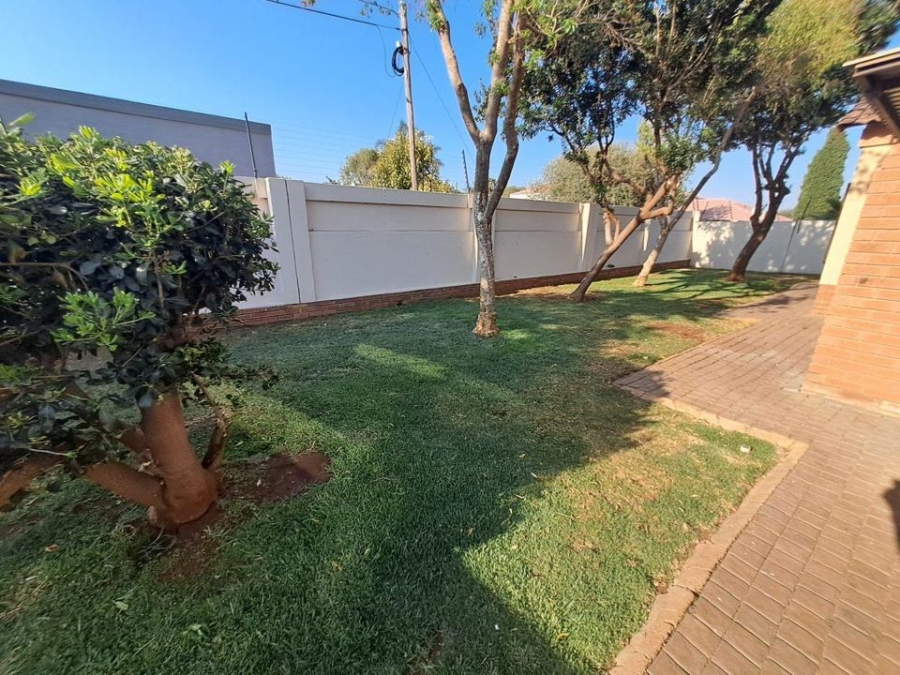 To Let 3 Bedroom Property for Rent in Montana Gauteng