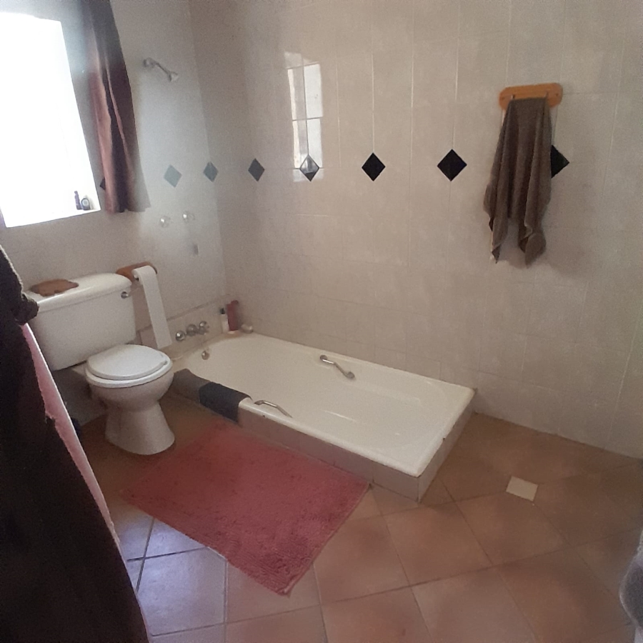 4 Bedroom Property for Sale in Kameeldrift West Gauteng