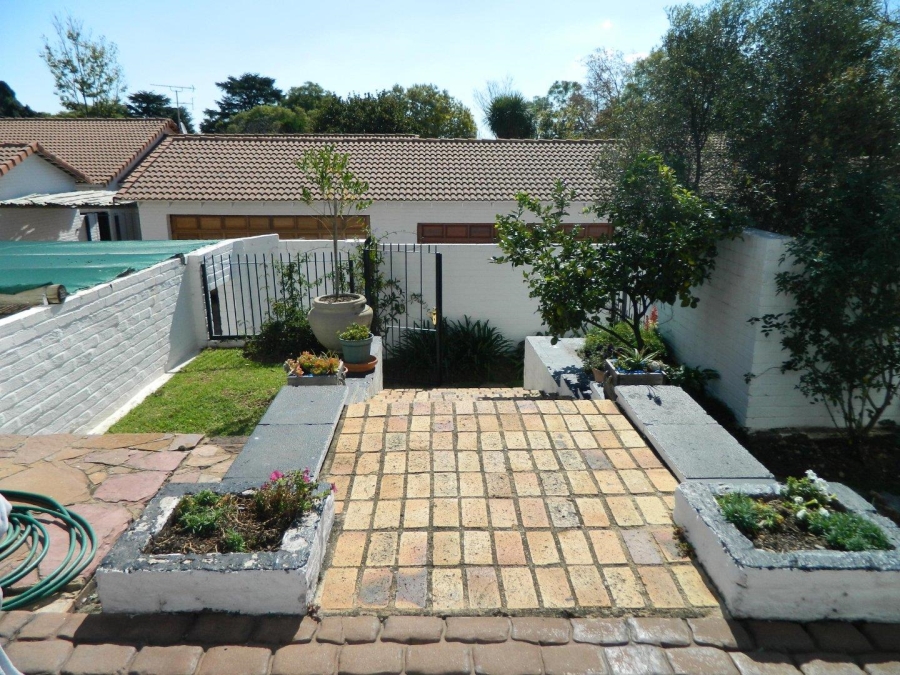 To Let 2 Bedroom Property for Rent in Craighall Park Gauteng