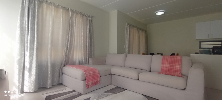 To Let 3 Bedroom Property for Rent in Broadacres Gauteng