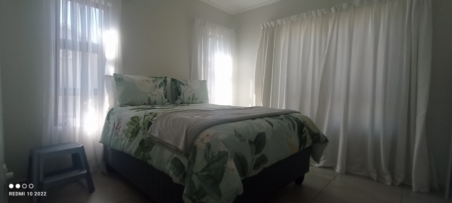 To Let 3 Bedroom Property for Rent in Broadacres Gauteng