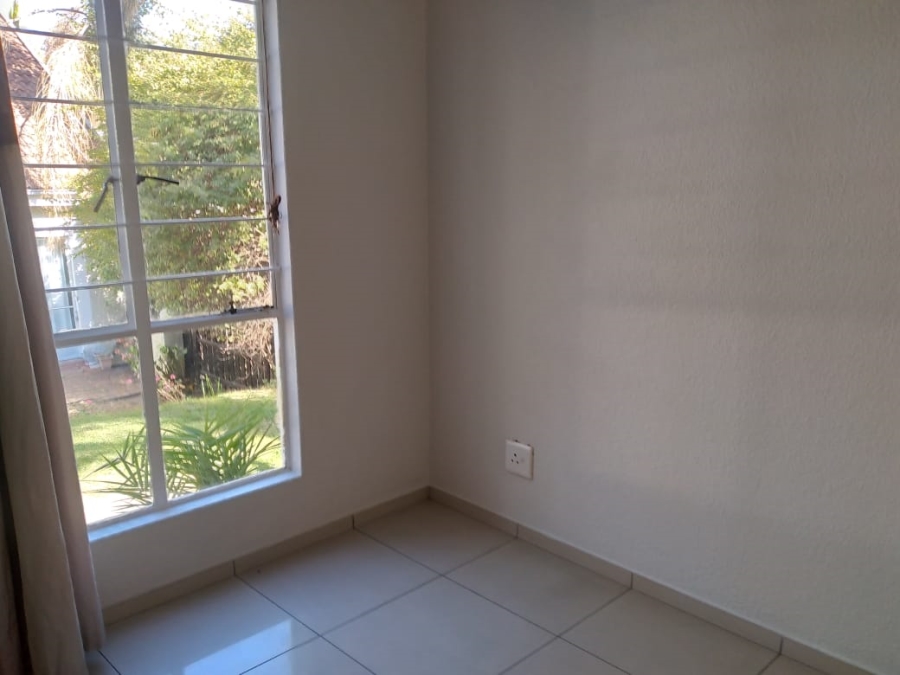 2 Bedroom Property for Sale in Douglasdale Gauteng