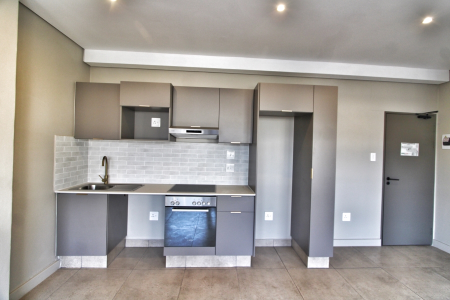 To Let 2 Bedroom Property for Rent in Sandown Gauteng