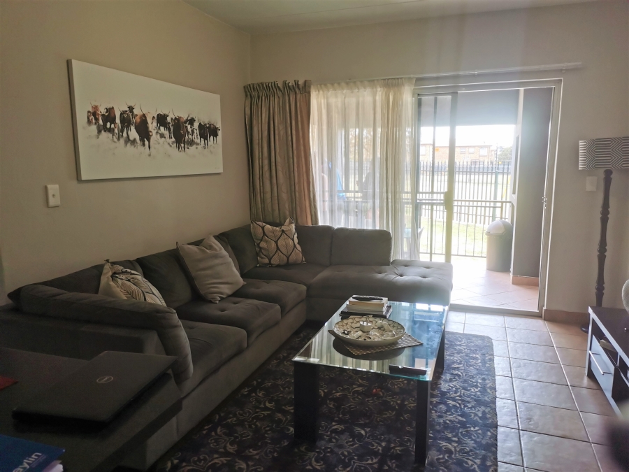 To Let 2 Bedroom Property for Rent in Wilgeheuwel Gauteng