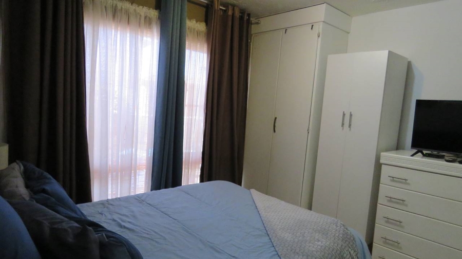 2 Bedroom Property for Sale in South Crest Gauteng