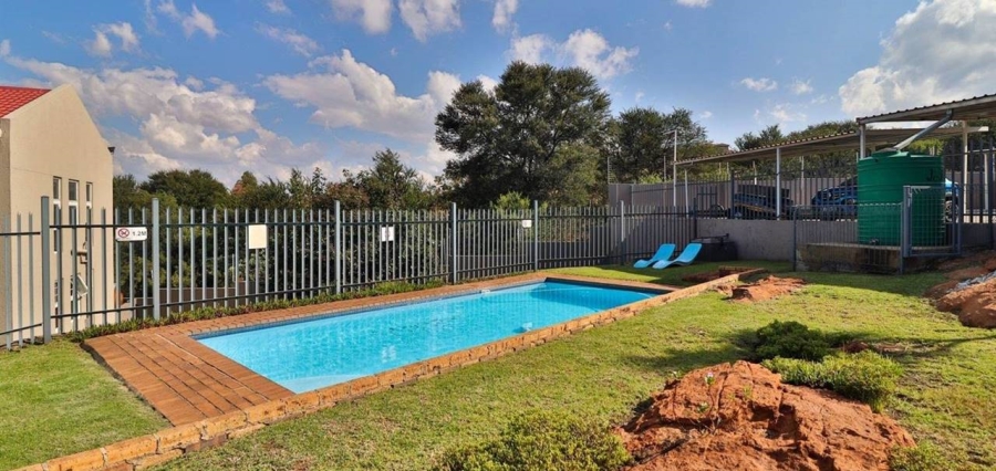 2 Bedroom Property for Sale in South Crest Gauteng