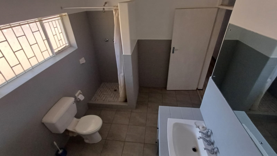 To Let 3 Bedroom Property for Rent in Raceview Gauteng