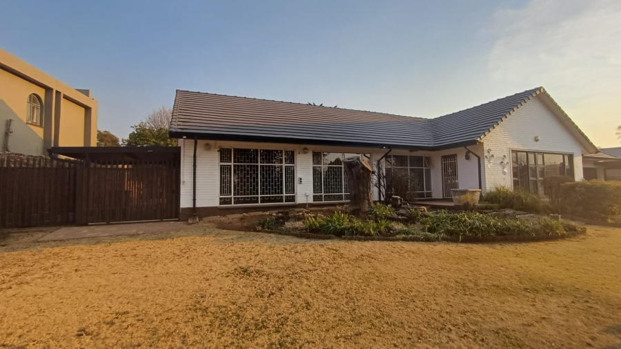 To Let 3 Bedroom Property for Rent in Raceview Gauteng