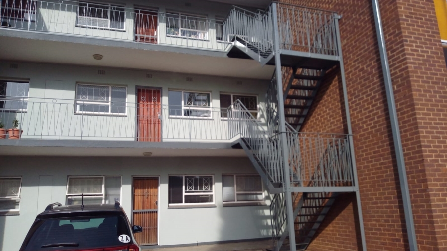 2 Bedroom Property for Sale in Linden Gauteng