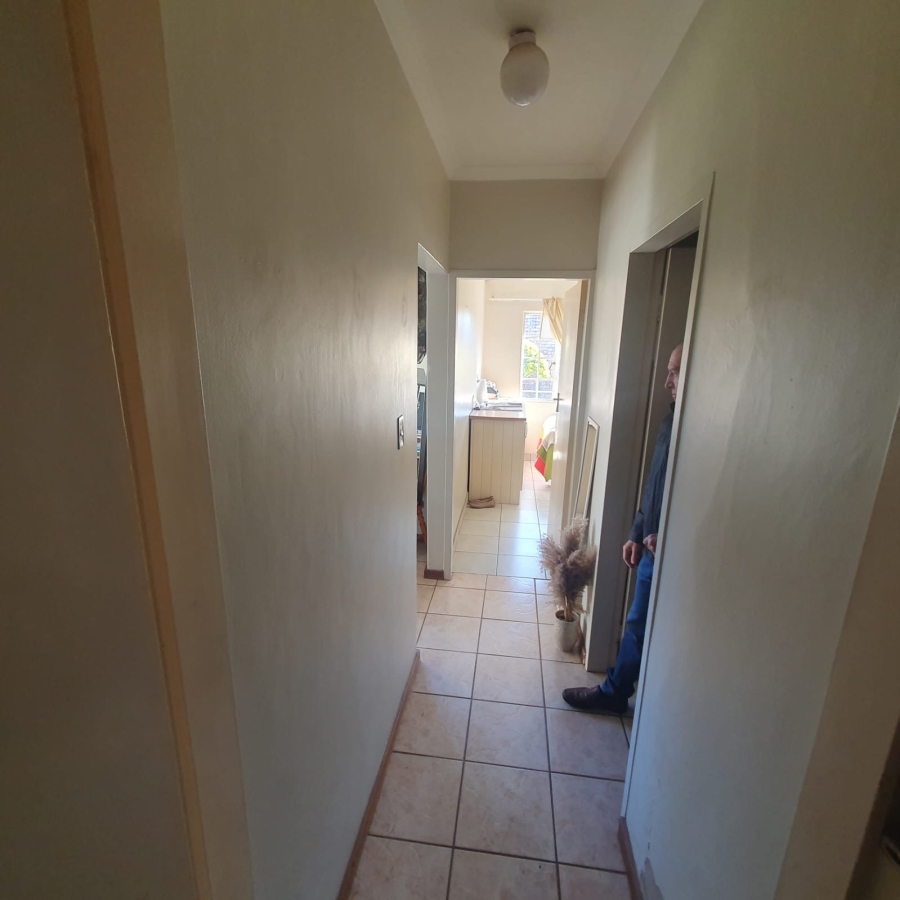 To Let 2 Bedroom Property for Rent in Magalieskruin Gauteng