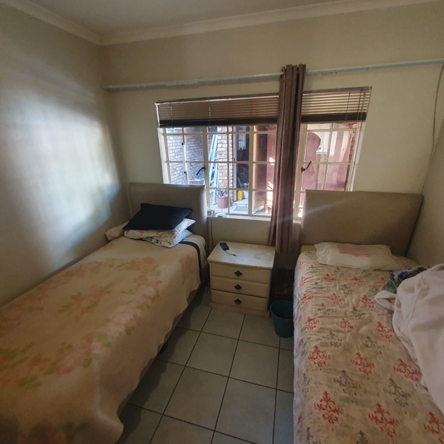 To Let 2 Bedroom Property for Rent in Magalieskruin Gauteng