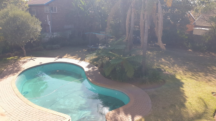 6 Bedroom Property for Sale in Florauna Gauteng