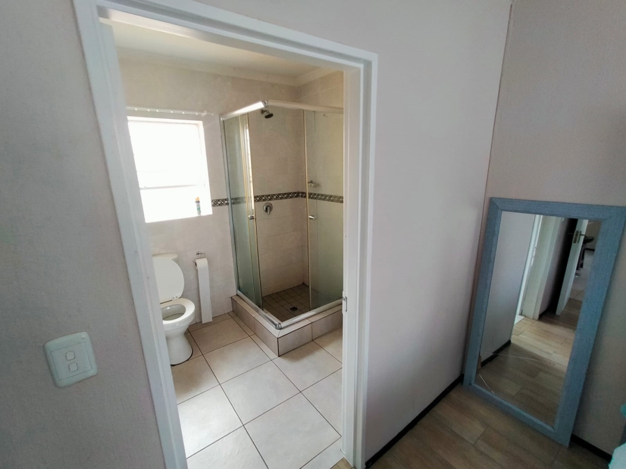 2 Bedroom Property for Sale in Honeypark Gauteng