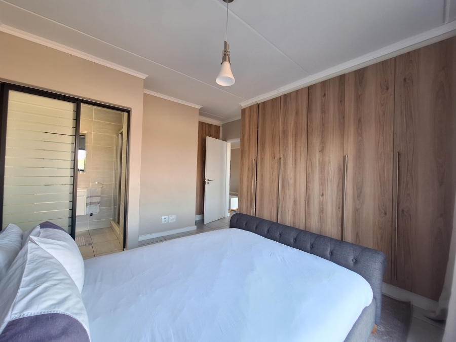 2 Bedroom Property for Sale in Waterfall Gauteng