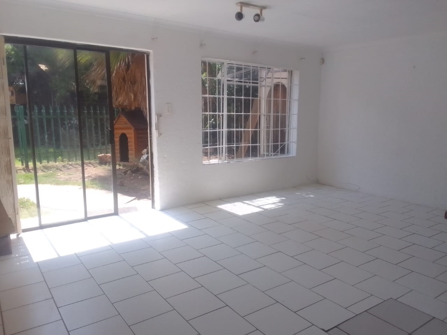 3 Bedroom Property for Sale in Sandringham Gauteng