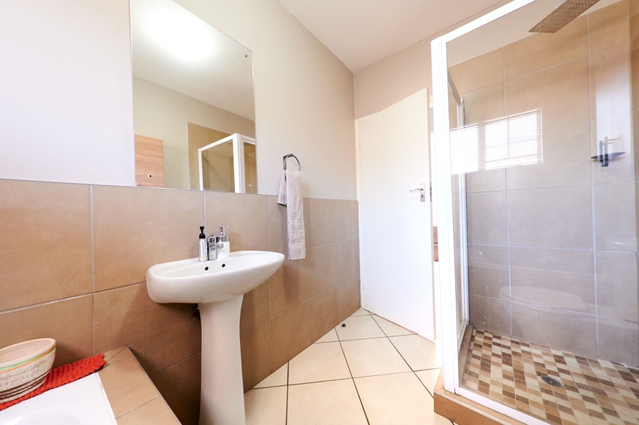 2 Bedroom Property for Sale in Sagewood Gauteng