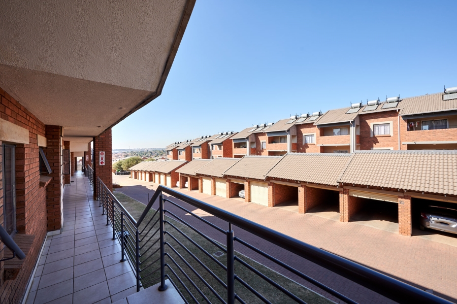 2 Bedroom Property for Sale in Sagewood Gauteng