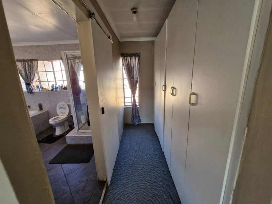 4 Bedroom Property for Sale in Doornpoort Gauteng