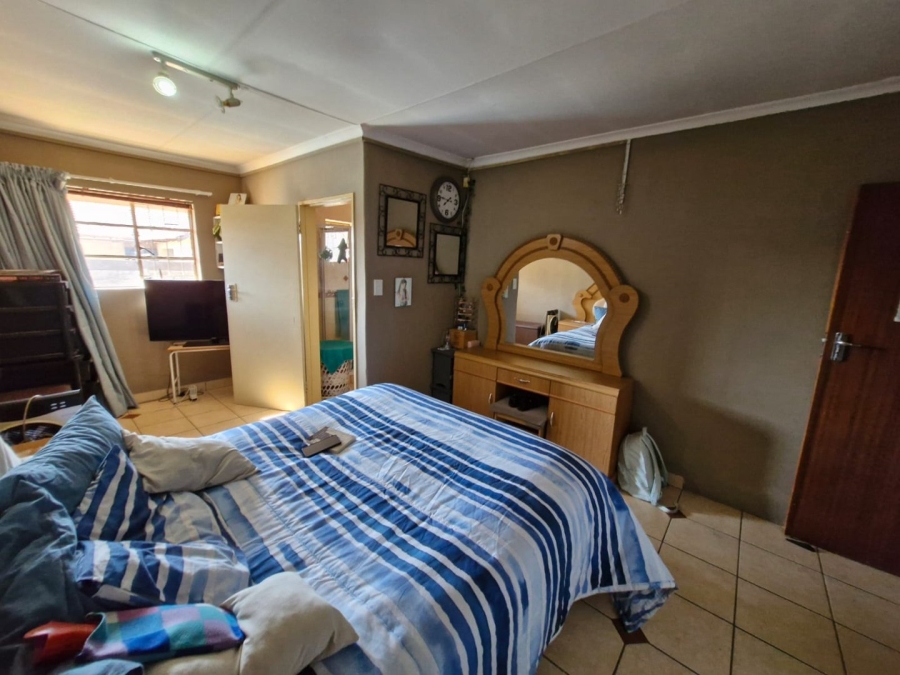 4 Bedroom Property for Sale in Doornpoort Gauteng