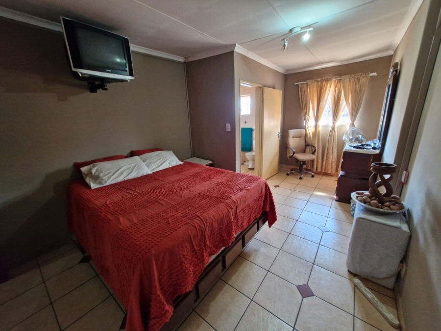 4 Bedroom Property for Sale in Doornpoort Gauteng