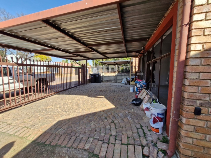 4 Bedroom Property for Sale in Doornpoort Gauteng