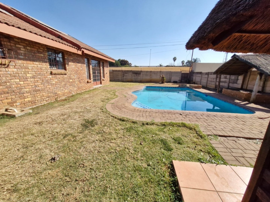 4 Bedroom Property for Sale in Doornpoort Gauteng