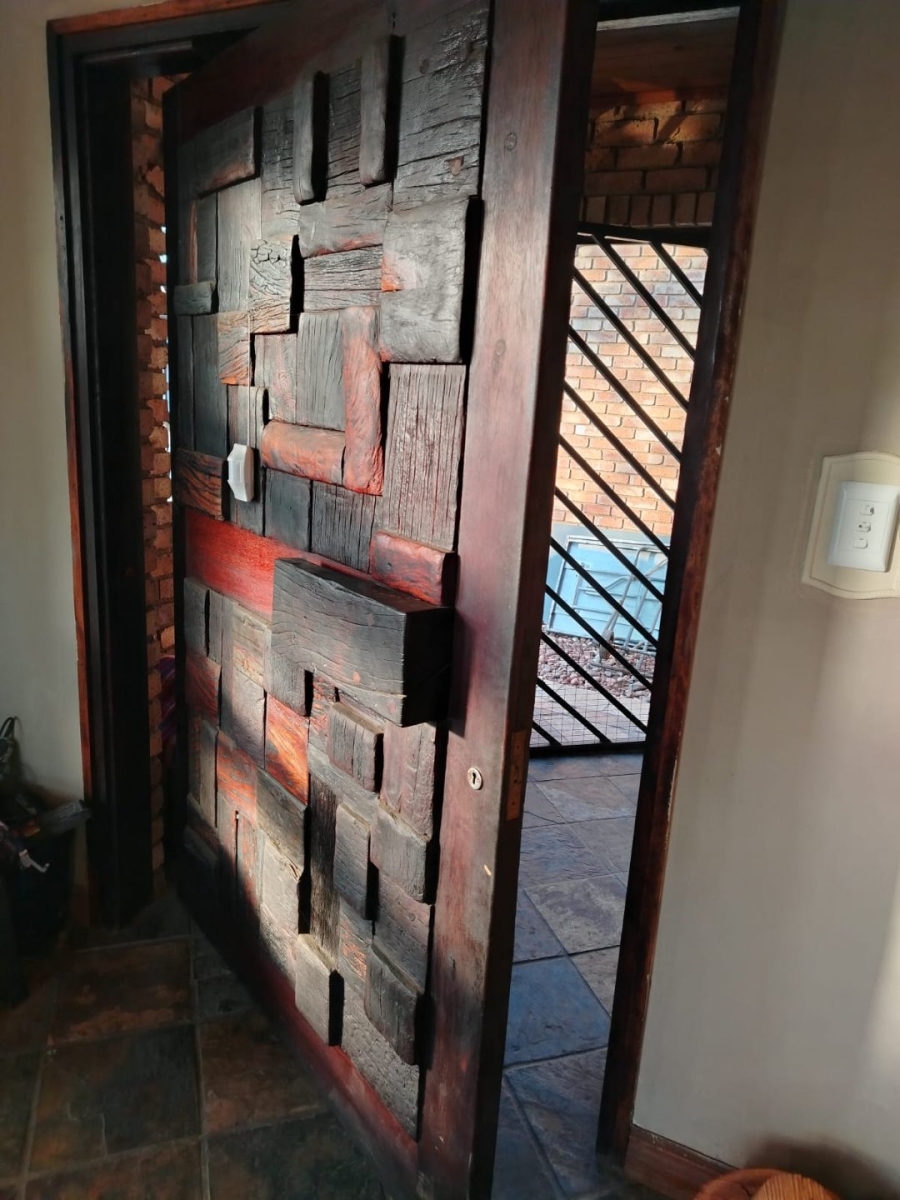 4 Bedroom Property for Sale in Doornpoort Gauteng