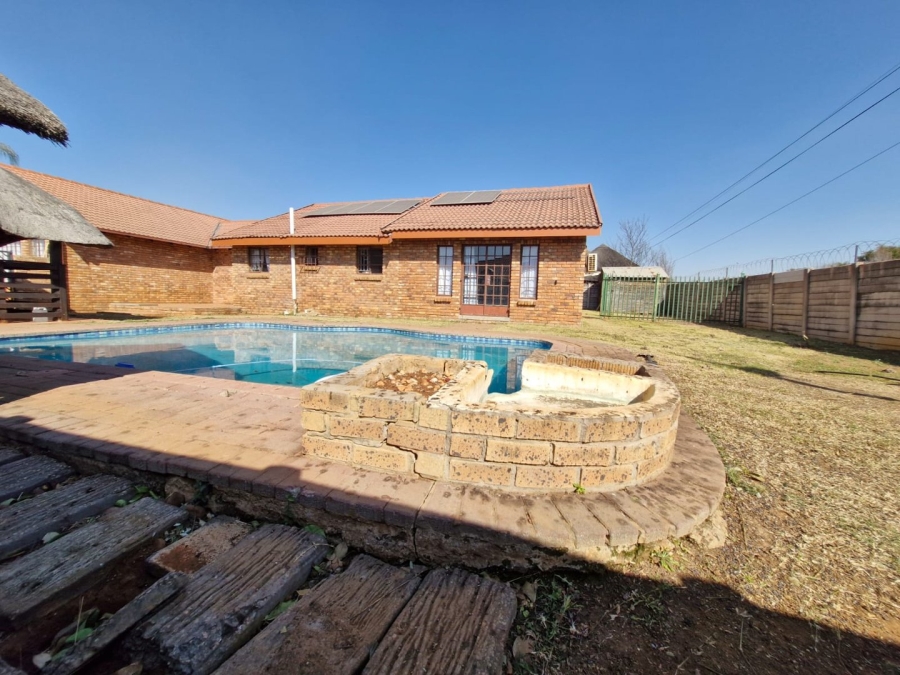 4 Bedroom Property for Sale in Doornpoort Gauteng