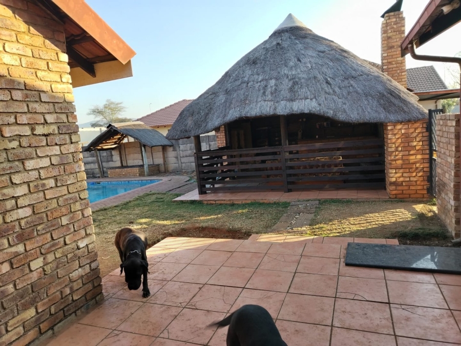 4 Bedroom Property for Sale in Doornpoort Gauteng