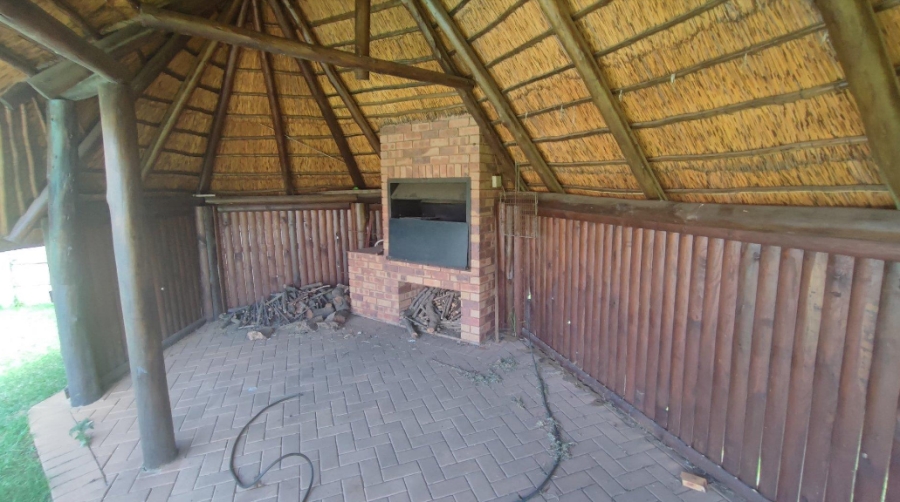 3 Bedroom Property for Sale in Brackenhurst Gauteng