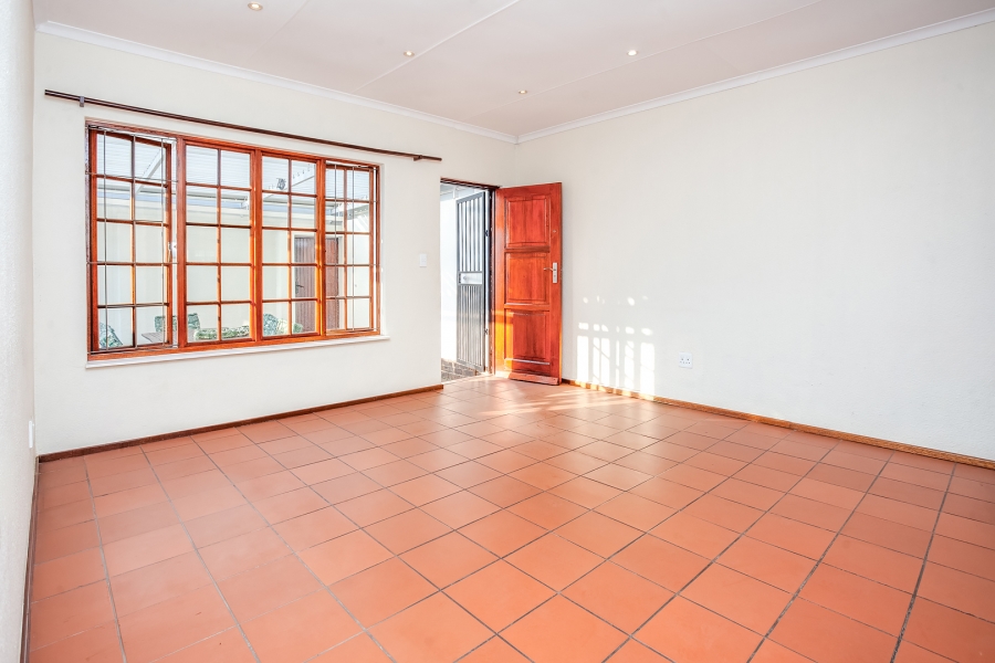 2 Bedroom Property for Sale in Paulshof Gauteng