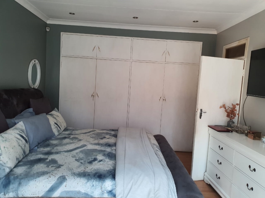 3 Bedroom Property for Sale in Eastleigh Gauteng