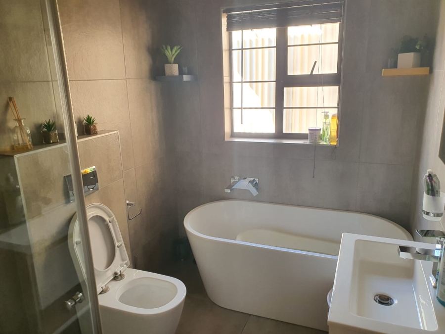 3 Bedroom Property for Sale in Eastleigh Gauteng