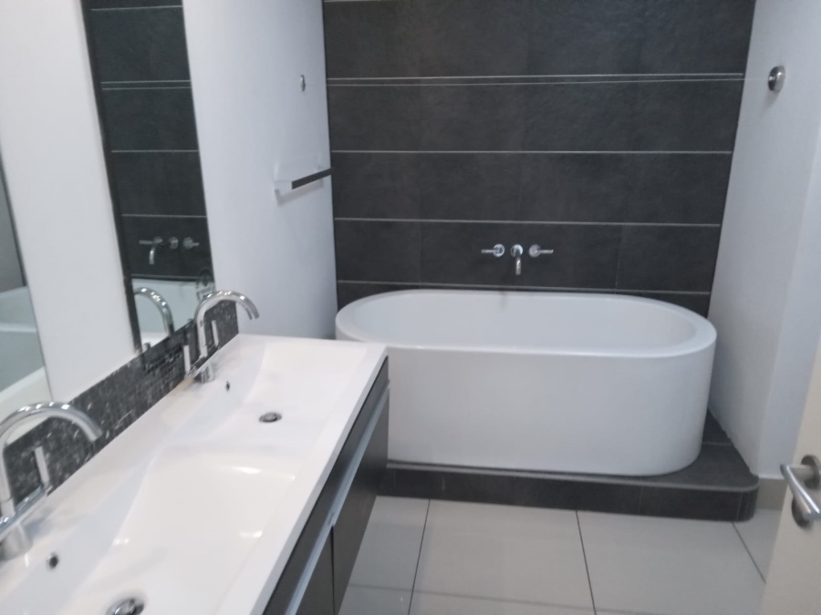 To Let 2 Bedroom Property for Rent in Sandton Central Gauteng