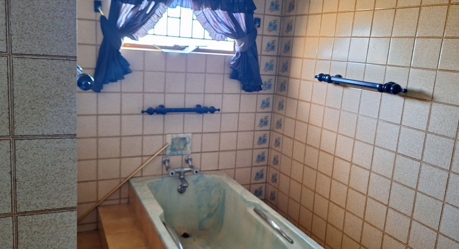 3 Bedroom Property for Sale in Bloempark Gauteng