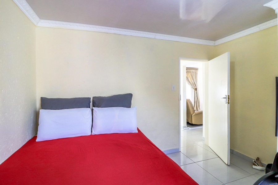 2 Bedroom Property for Sale in Vorna Valley Gauteng