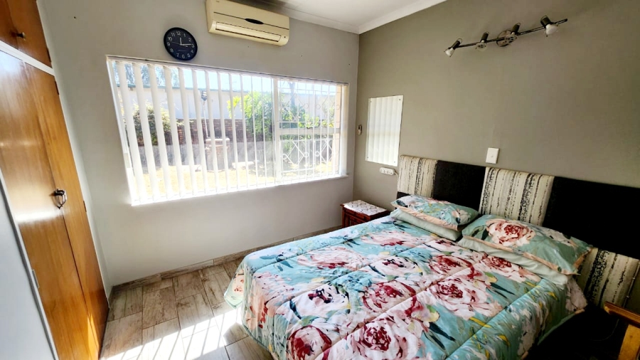 4 Bedroom Property for Sale in Wierda Park Gauteng