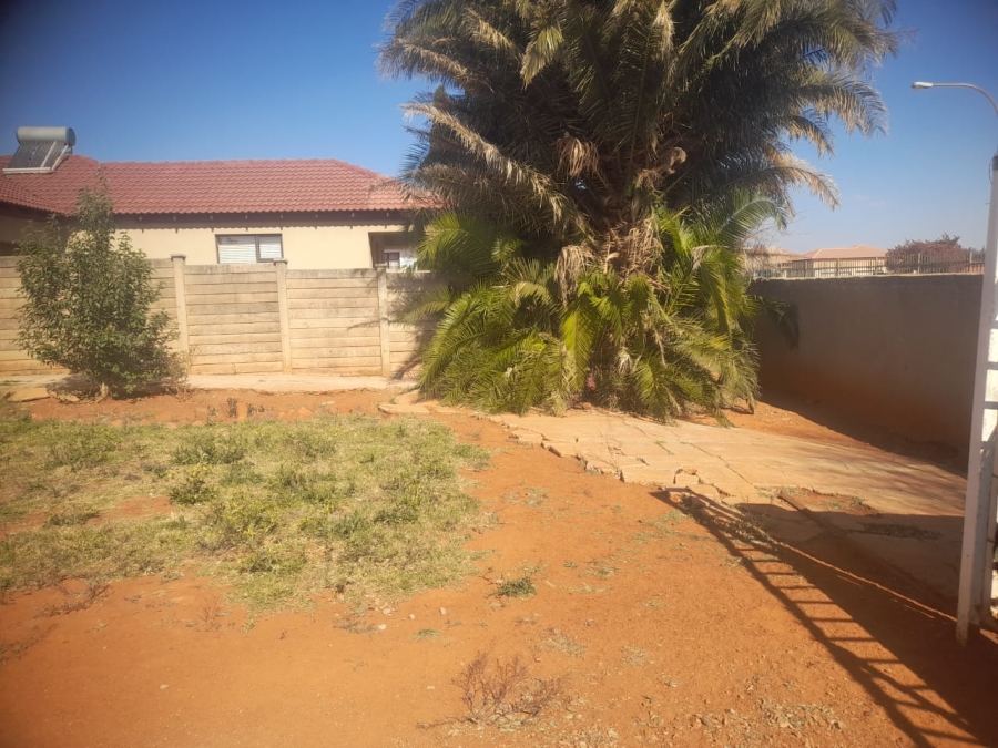 2 Bedroom Property for Sale in Lawley Gauteng