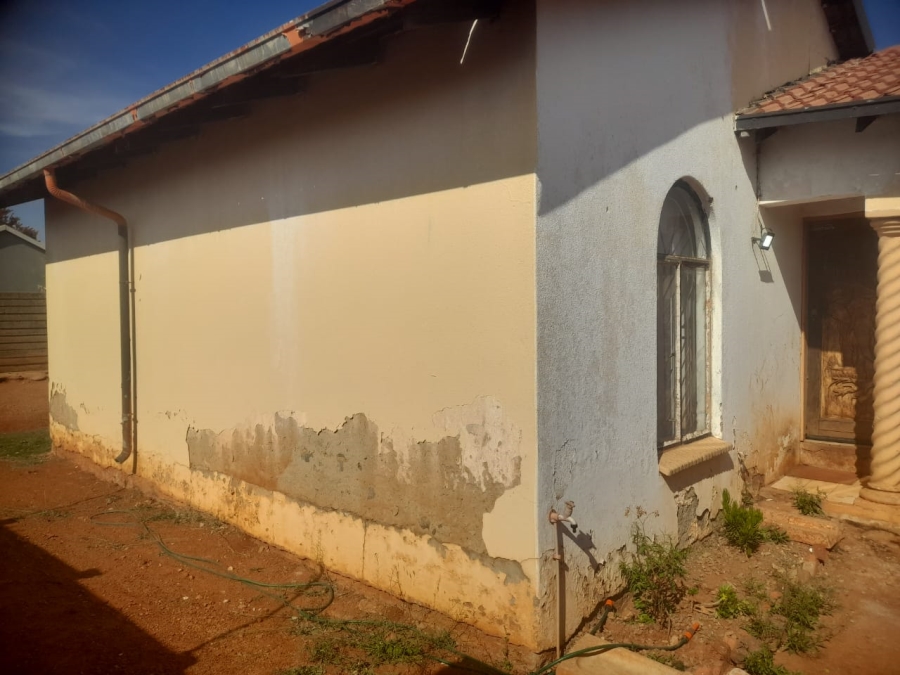 2 Bedroom Property for Sale in Lawley Gauteng