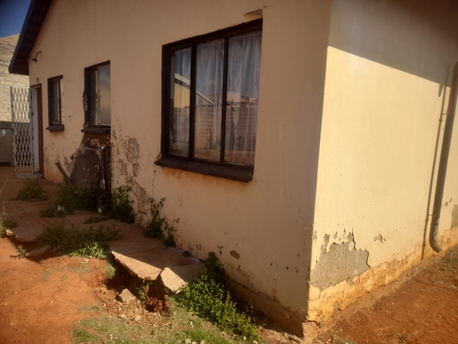 2 Bedroom Property for Sale in Lawley Gauteng