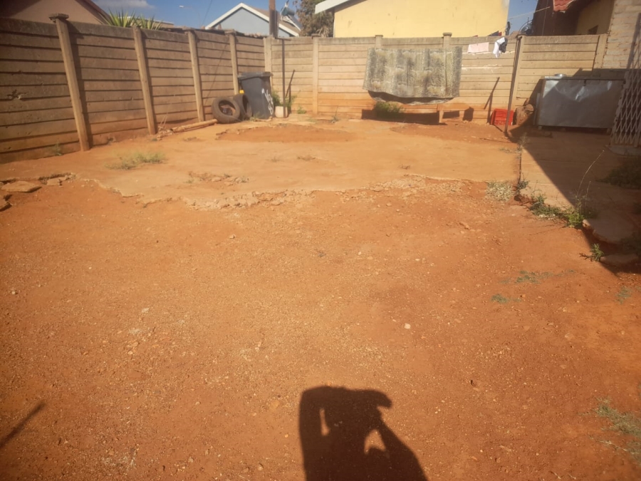 2 Bedroom Property for Sale in Lawley Gauteng