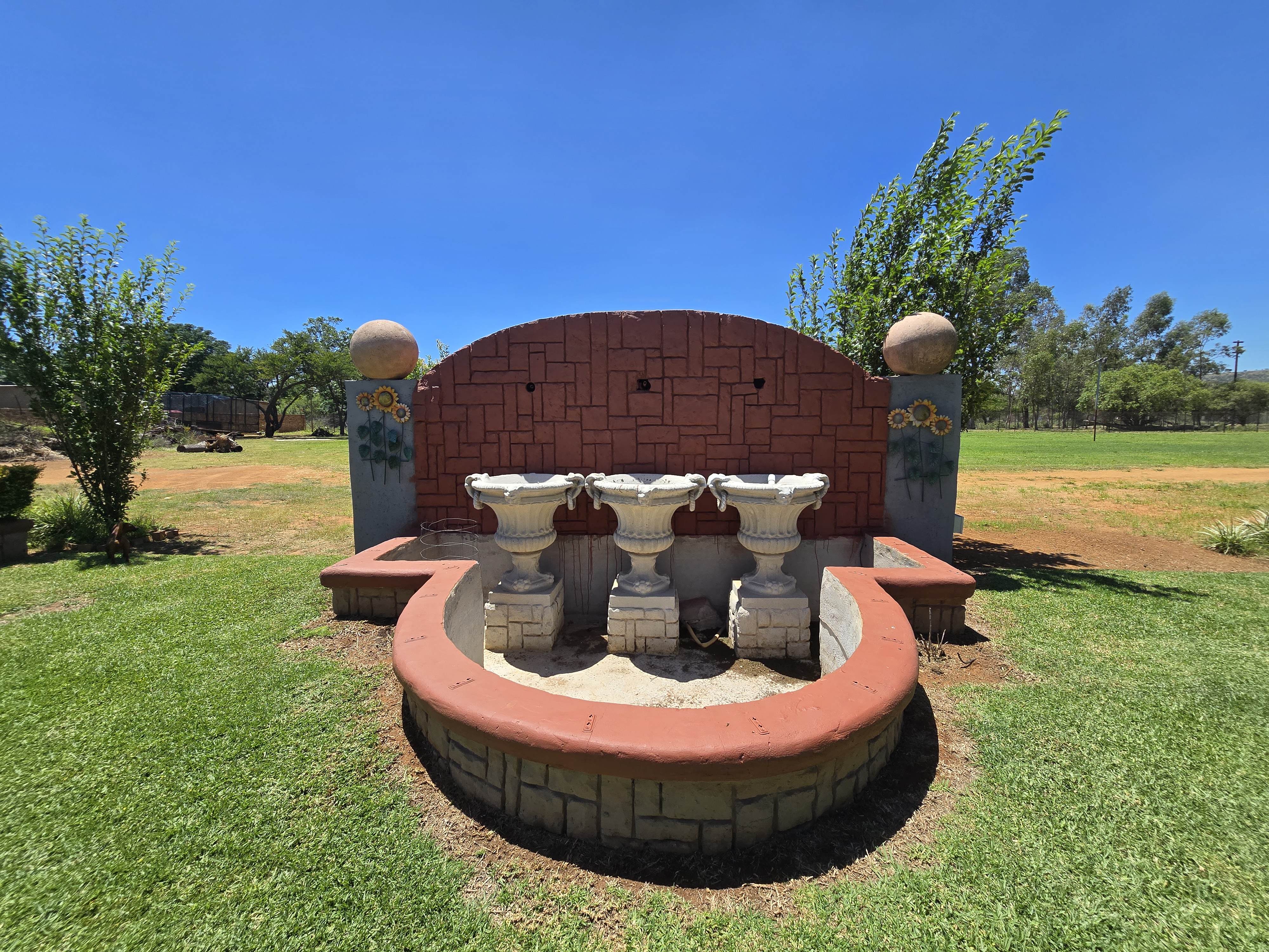 5 Bedroom Property for Sale in Kameeldrift East Gauteng