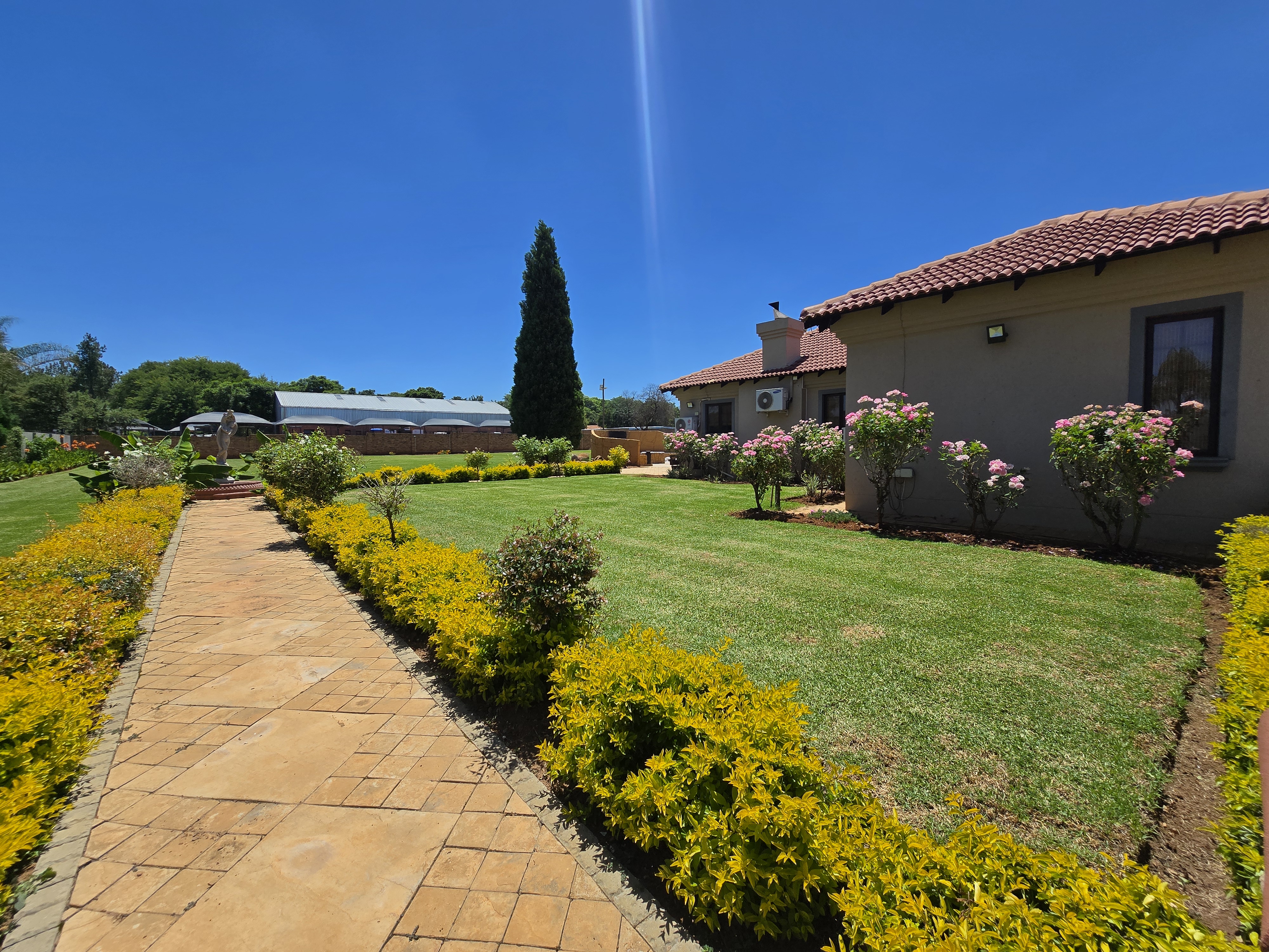 5 Bedroom Property for Sale in Kameeldrift East Gauteng