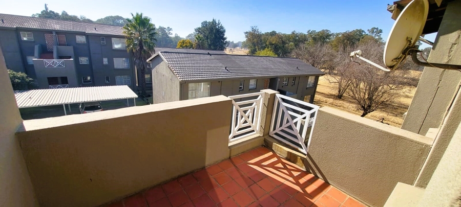 2 Bedroom Property for Sale in Peacehaven Gauteng