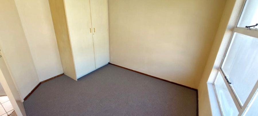 2 Bedroom Property for Sale in Peacehaven Gauteng