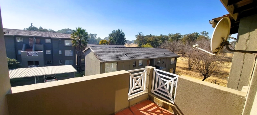 2 Bedroom Property for Sale in Peacehaven Gauteng