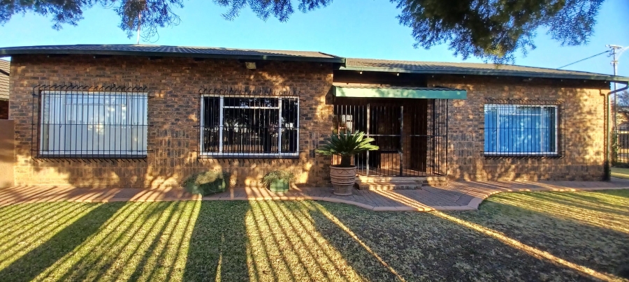 3 Bedroom Property for Sale in New State Areas Gauteng