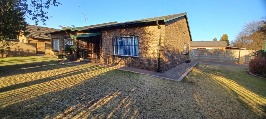 3 Bedroom Property for Sale in New State Areas Gauteng