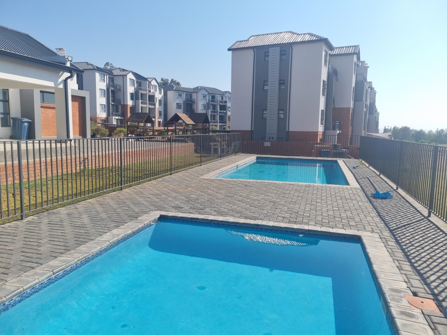 1 Bedroom Property for Sale in Lombardy Estate Gauteng